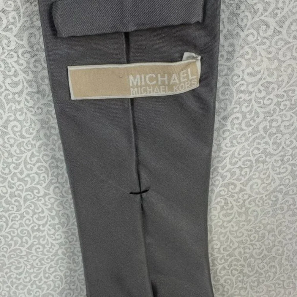 Michael Kors 100% Silk‎ Gray Neck Tie, 3 Inch Wide